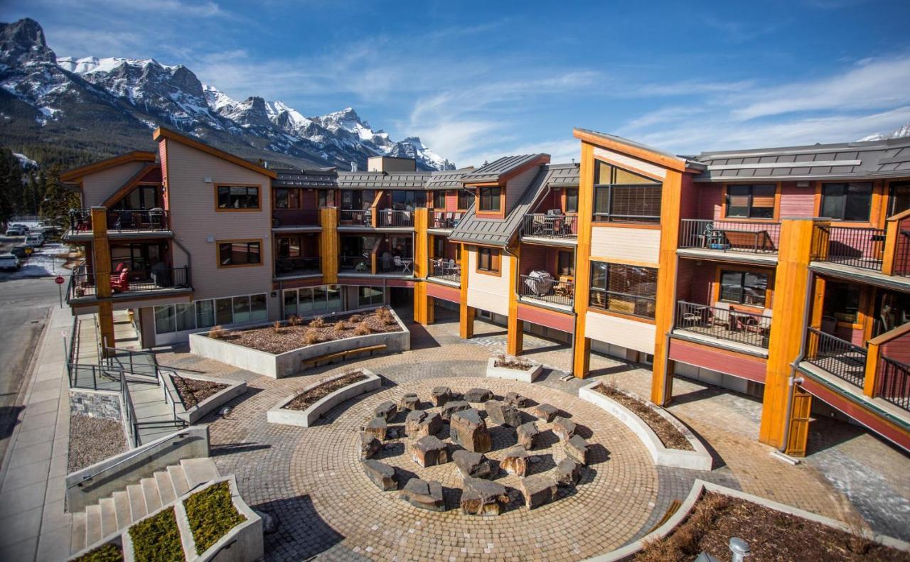 The Lookout - Top Floor Corner Unit With Stunning Views Villa Канмор Екстериор снимка